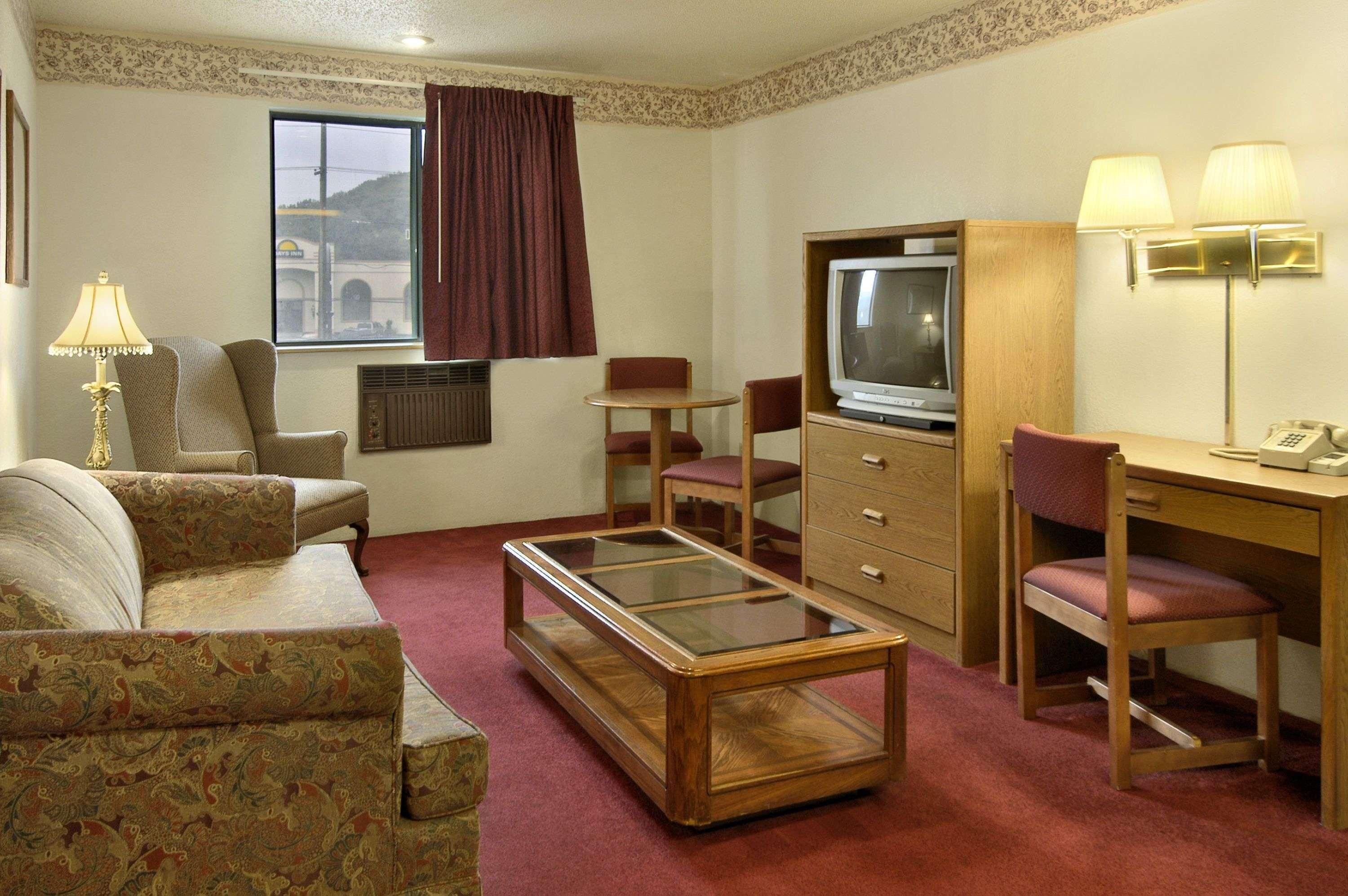 Hotel Super 8 Butler Habitación foto